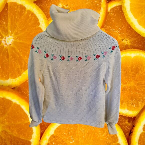 Vintage Skiva Faux Turtle Neck White and Flower Design Sweater Size M‎ - Picture 8 of 8